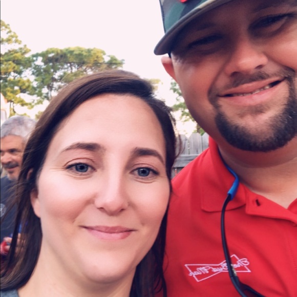 Meet your Posher, Bri - Picture 1 of 1